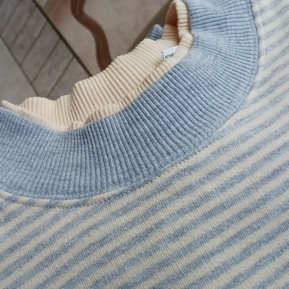 Vintage women's sweatshirt brand- ROW G, sz Large. Light yellow/gray str… - Picture 10 of 15